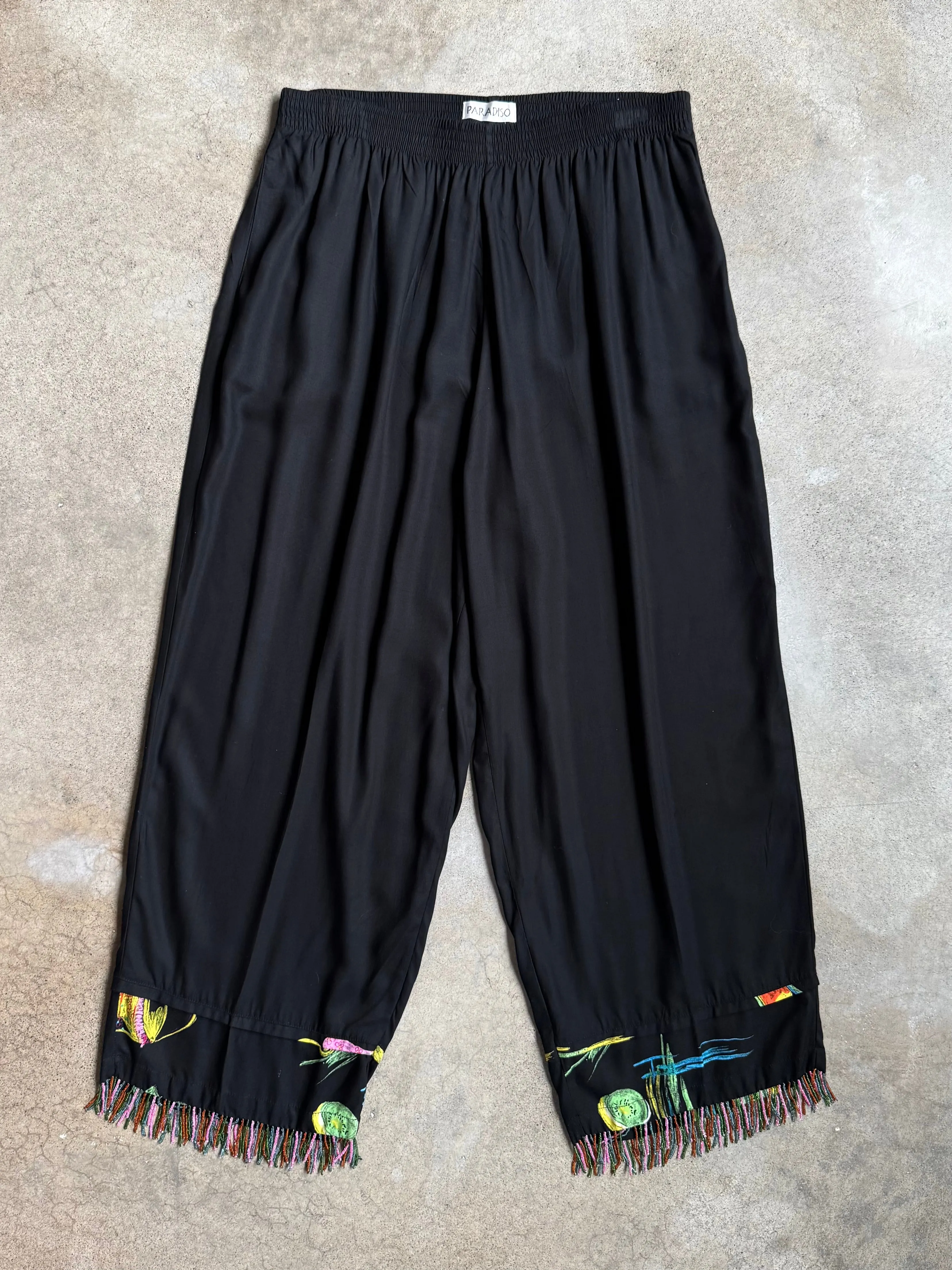 90s Vintage Paradiso Black Beaded Ankle Crop Pants (XL)