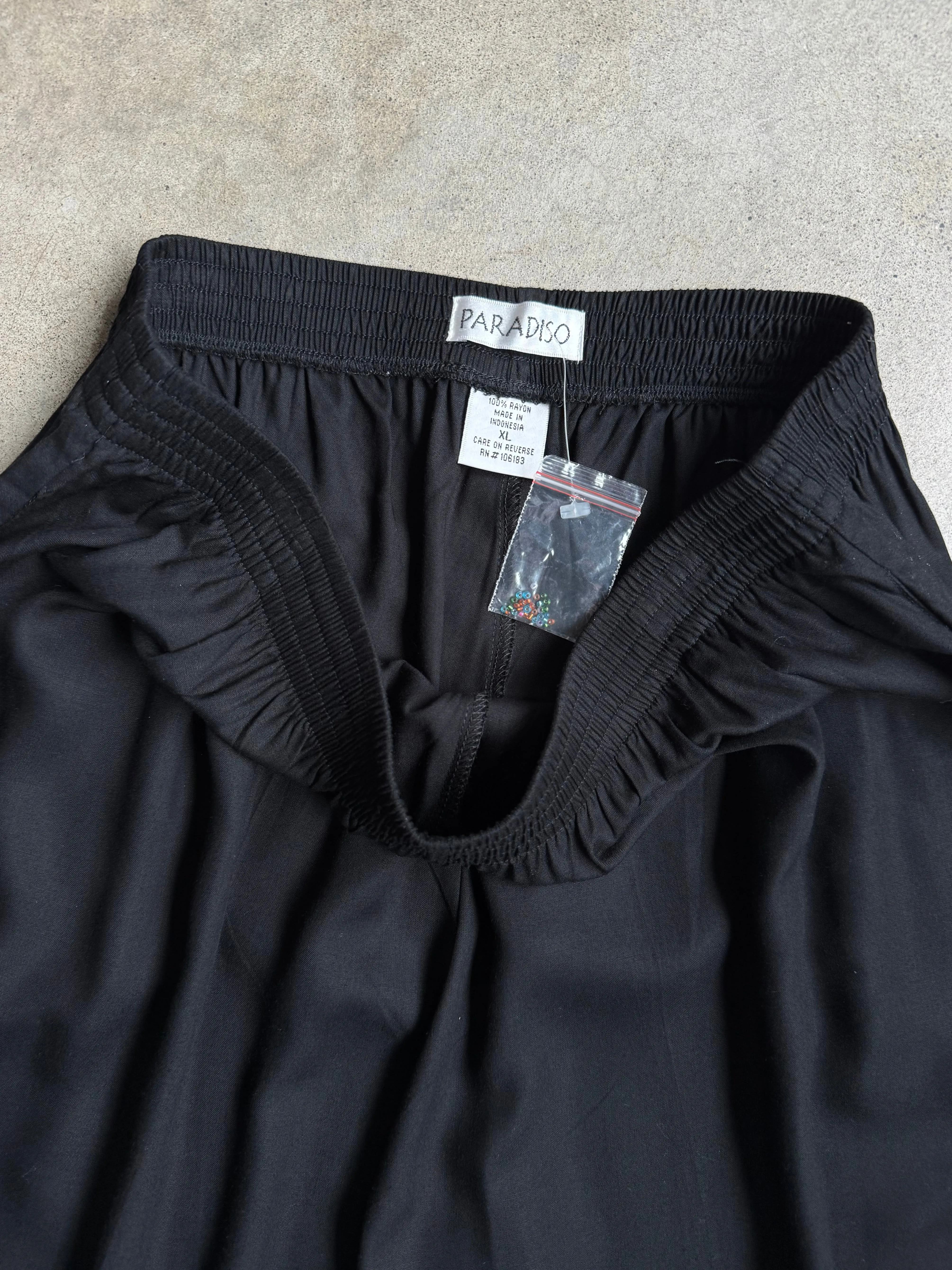 90s Vintage Paradiso Black Beaded Ankle Crop Pants (XL)