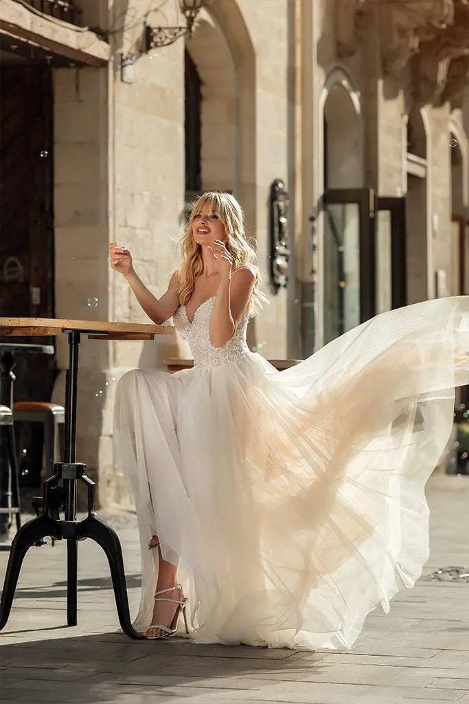Gorgeous Ivory Wedding Dress