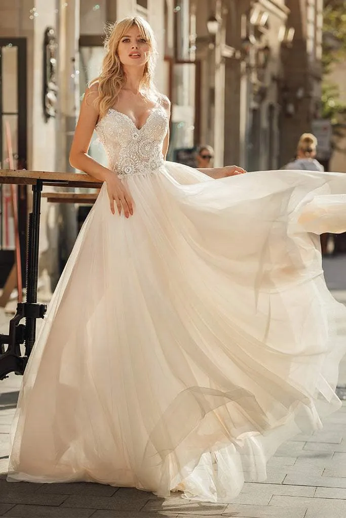 Gorgeous Ivory Wedding Dress